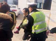 急急急!2岁女童高烧昏迷急需救治沧州交警一路疾市